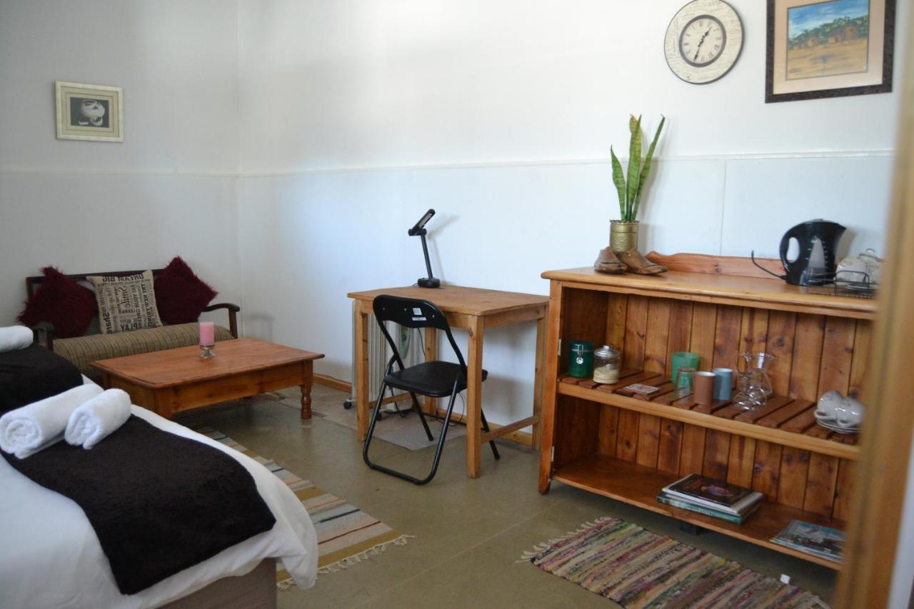 Suzie'S Coffee Shop Accommodation Bellville Exteriér fotografie